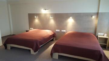 Фото номера Семейный номер Отель Hotel Gulbene г. Гулбене 4